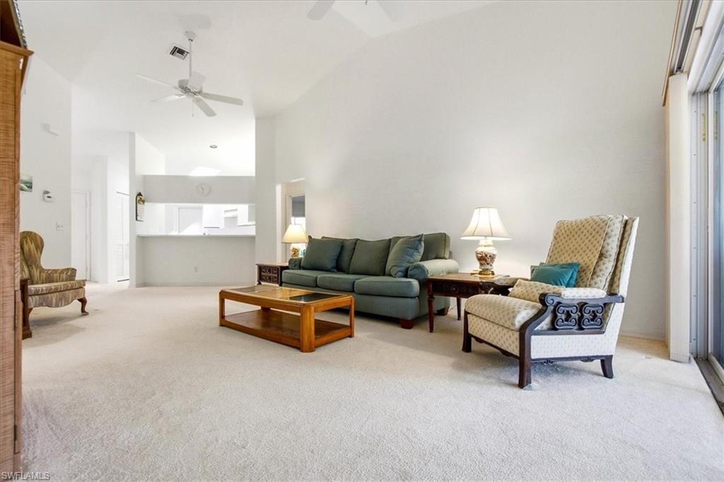 21681 Sungate Ct Property Photo 10