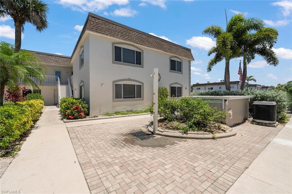 624 Flamingo Dr 112 Property Photo 4