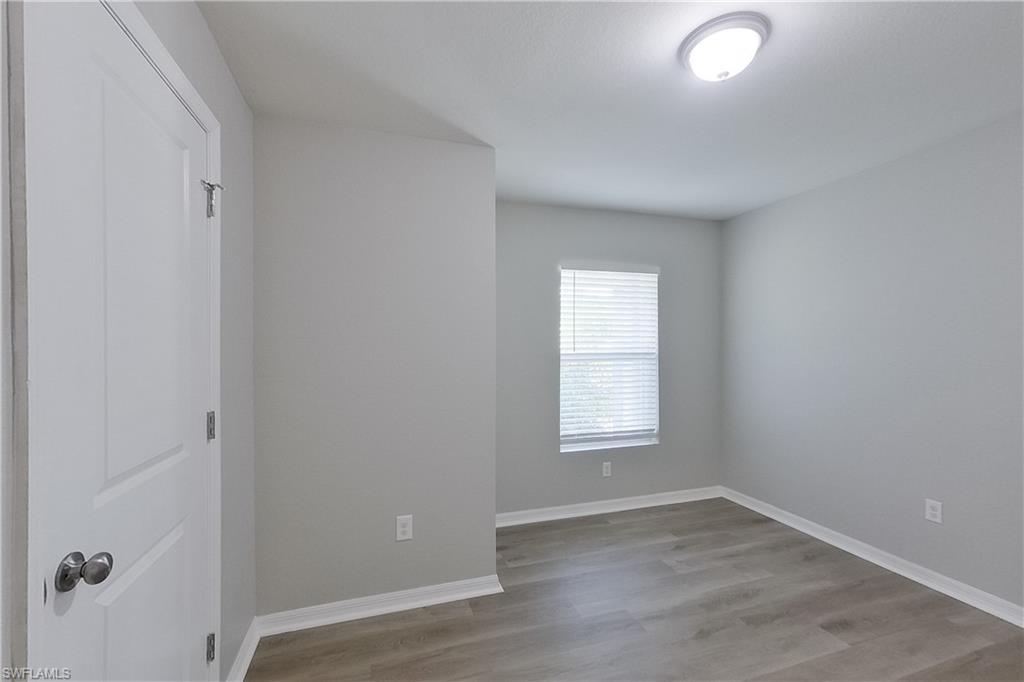 18310 Gibraltar Ln Property Photo 4