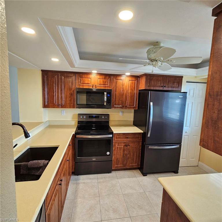 4253 Bay Beach Ln C6 Property Photo 9