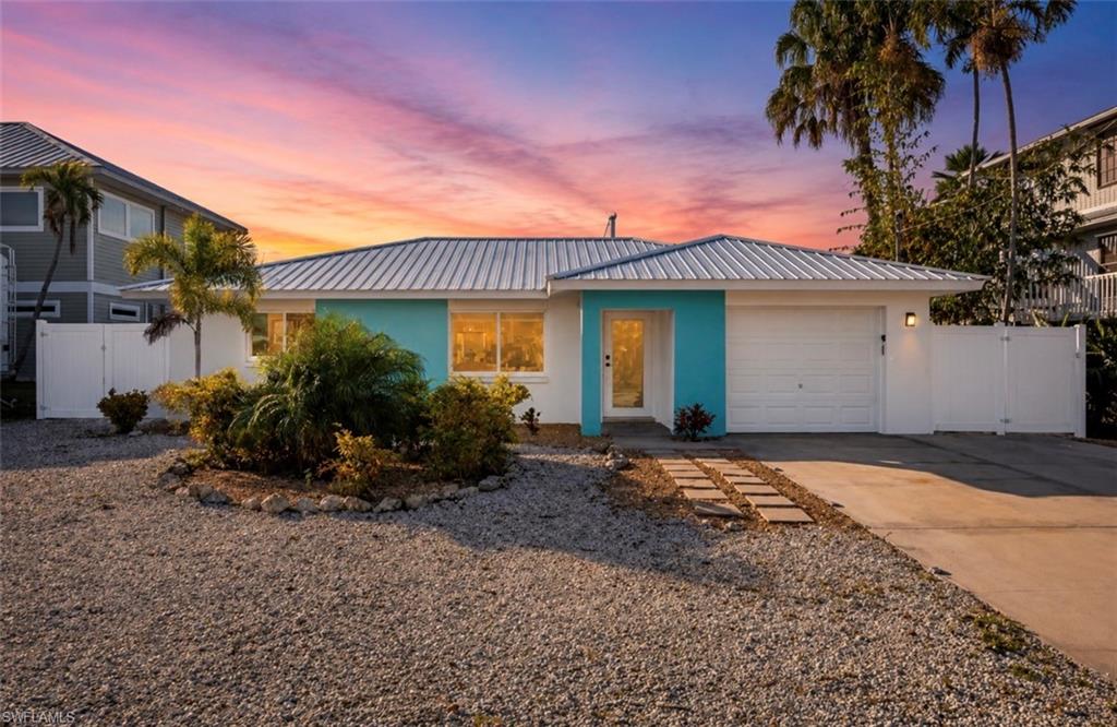3571 Emerald Ave Property Photo 49