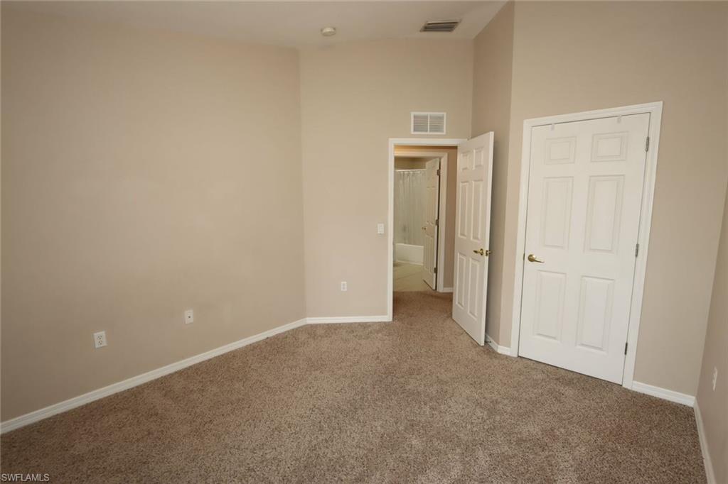 1172 Oxford Ln 27 Property Photo 12