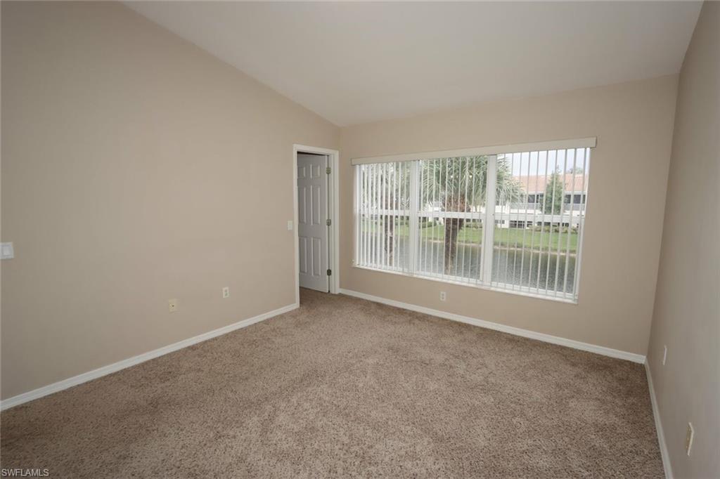 1172 Oxford Ln 27 Property Photo 13
