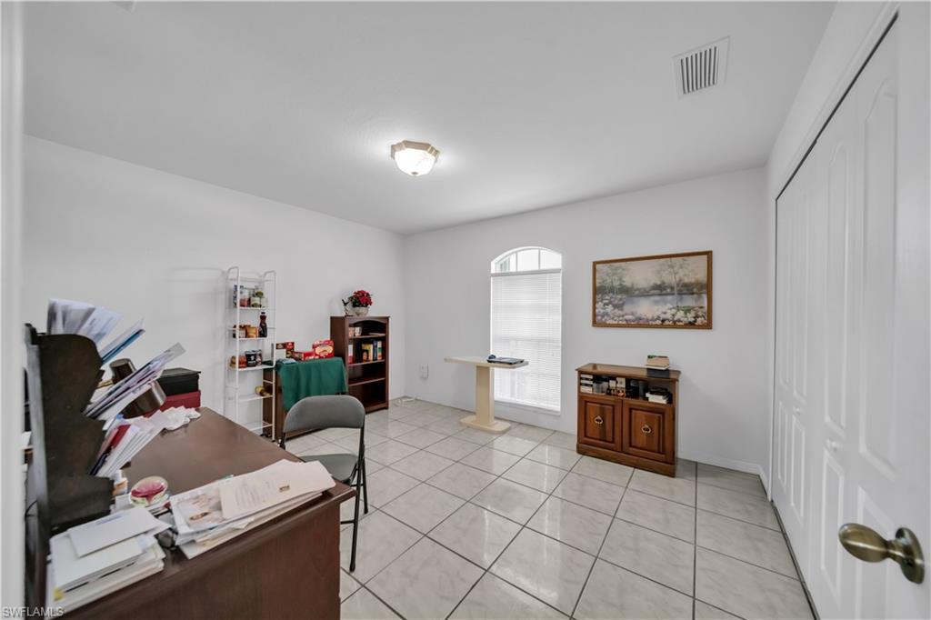 1118 Se 5th Pl Property Photo 16