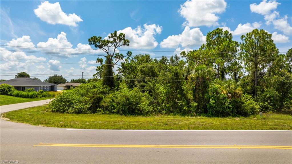 560/562 Alabama Rd S Property Photo 4