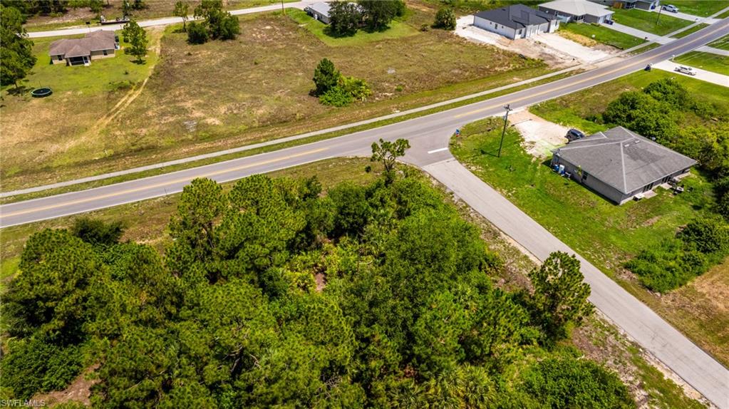 560/562 Alabama Rd S Property Photo 8