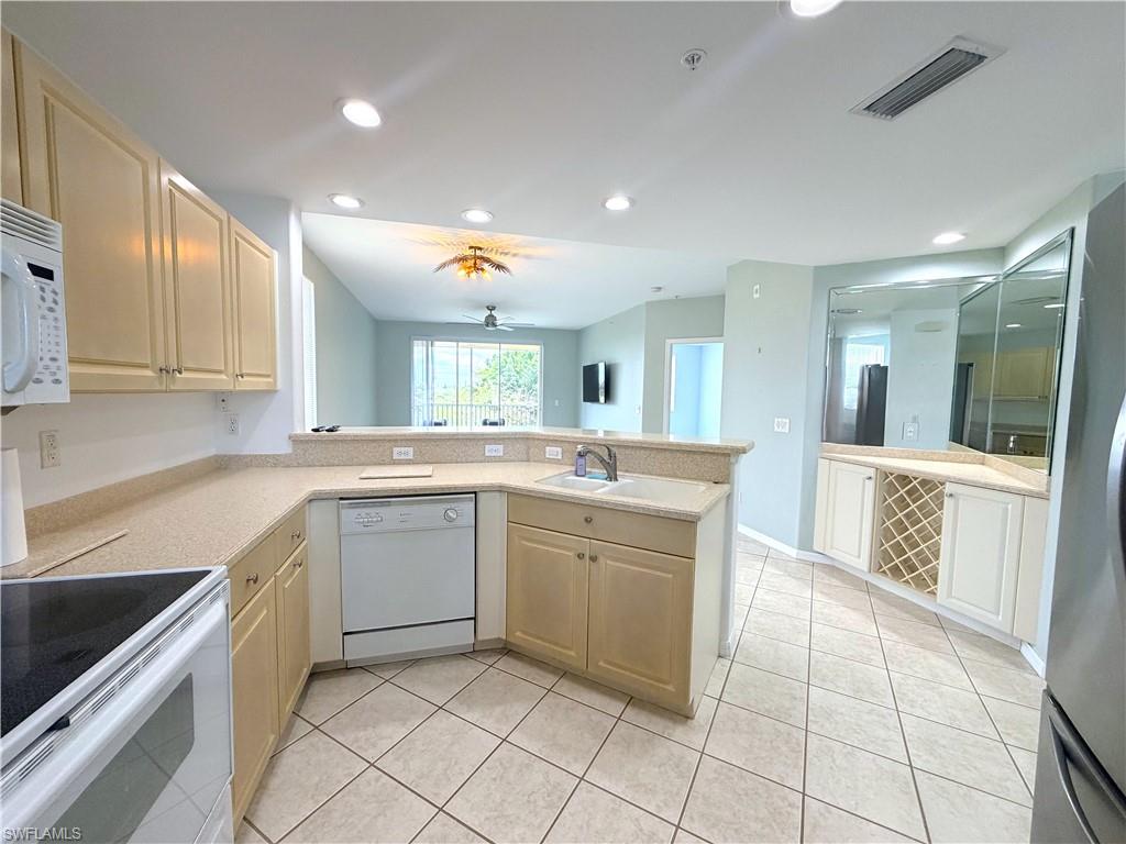 4013 Palm Tree Blvd 301 Property Photo 13