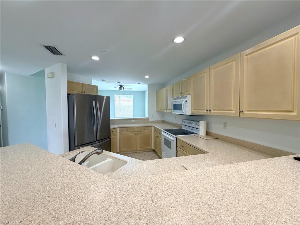 4013 Palm Tree Blvd 301 Property Photo 14