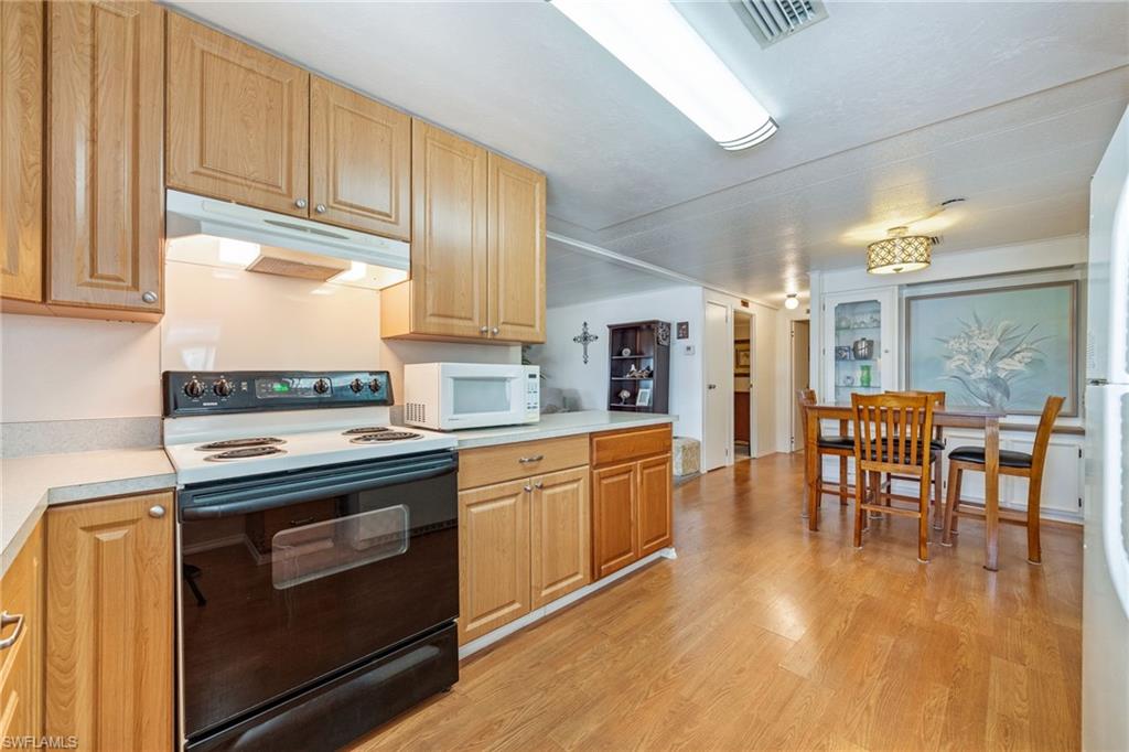 487 Jacklin Ln Property Photo 15