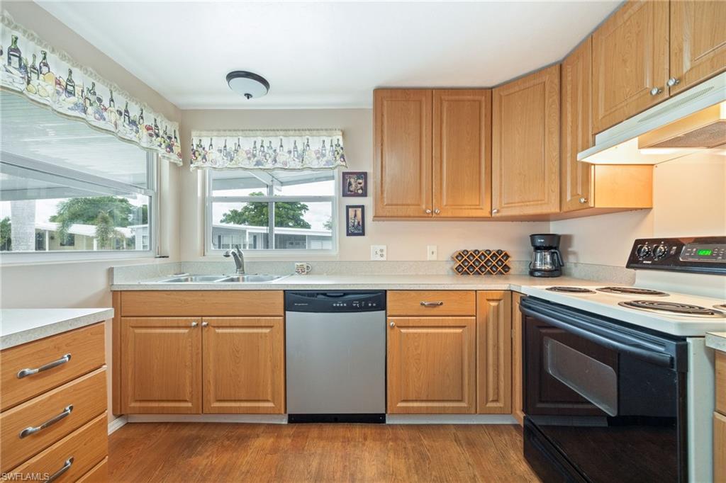 487 Jacklin Ln Property Photo 17