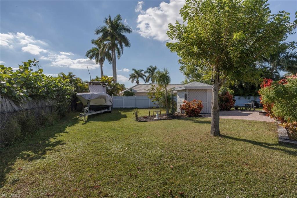 1026 S Town And River Dr Property Photo 37