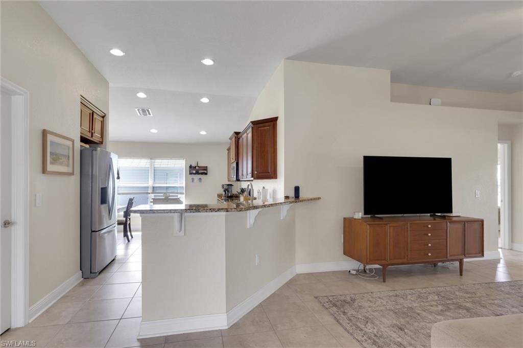 27077 Brook Forest Rd Property Photo 6