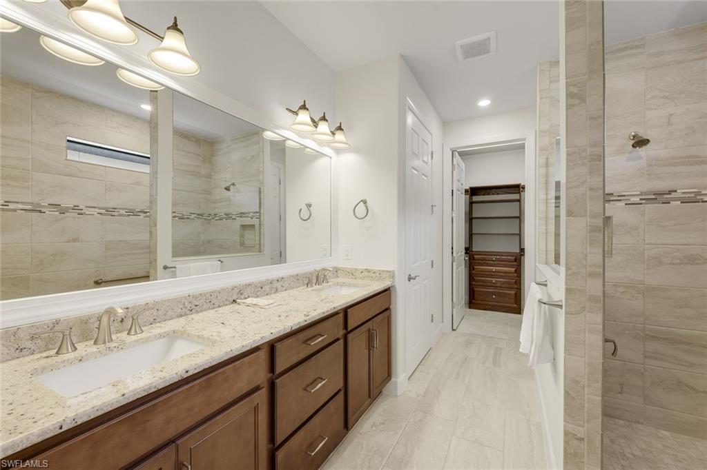 12208 Sussex St Property Photo 11