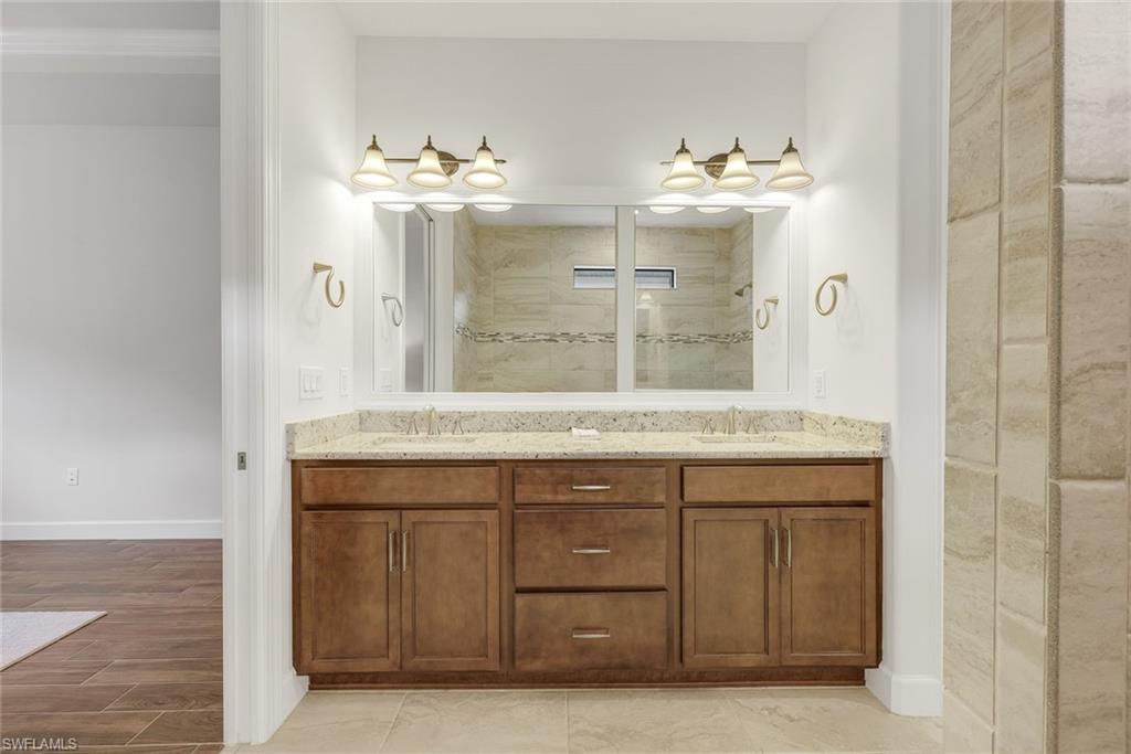 12208 Sussex St Property Photo 24
