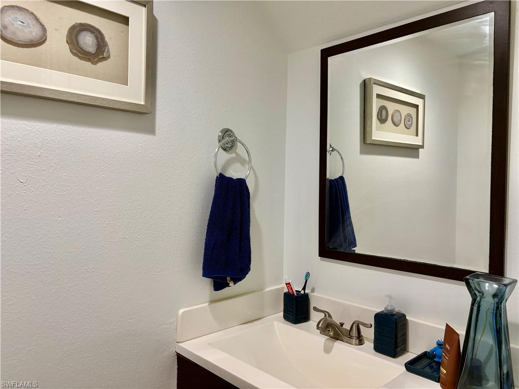 13160 Kings Point Dr 2 Property Photo 8
