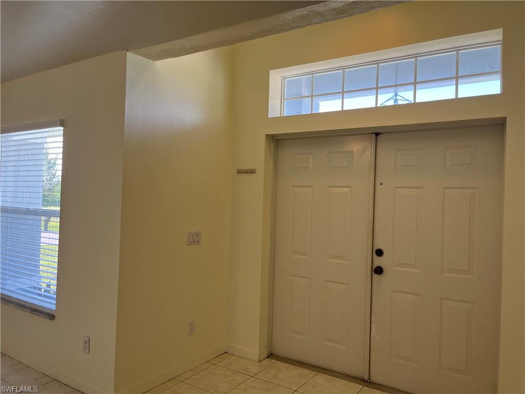 1721 Sw 16th Ter Property Photo 3