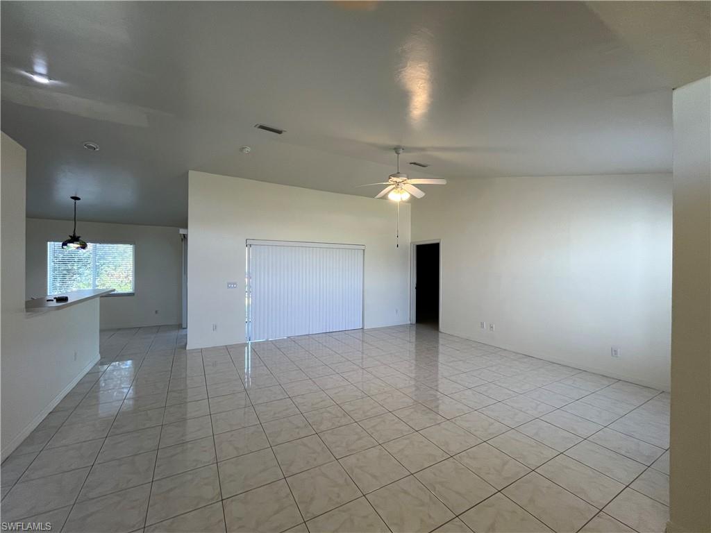 1721 Sw 16th Ter Property Photo 4