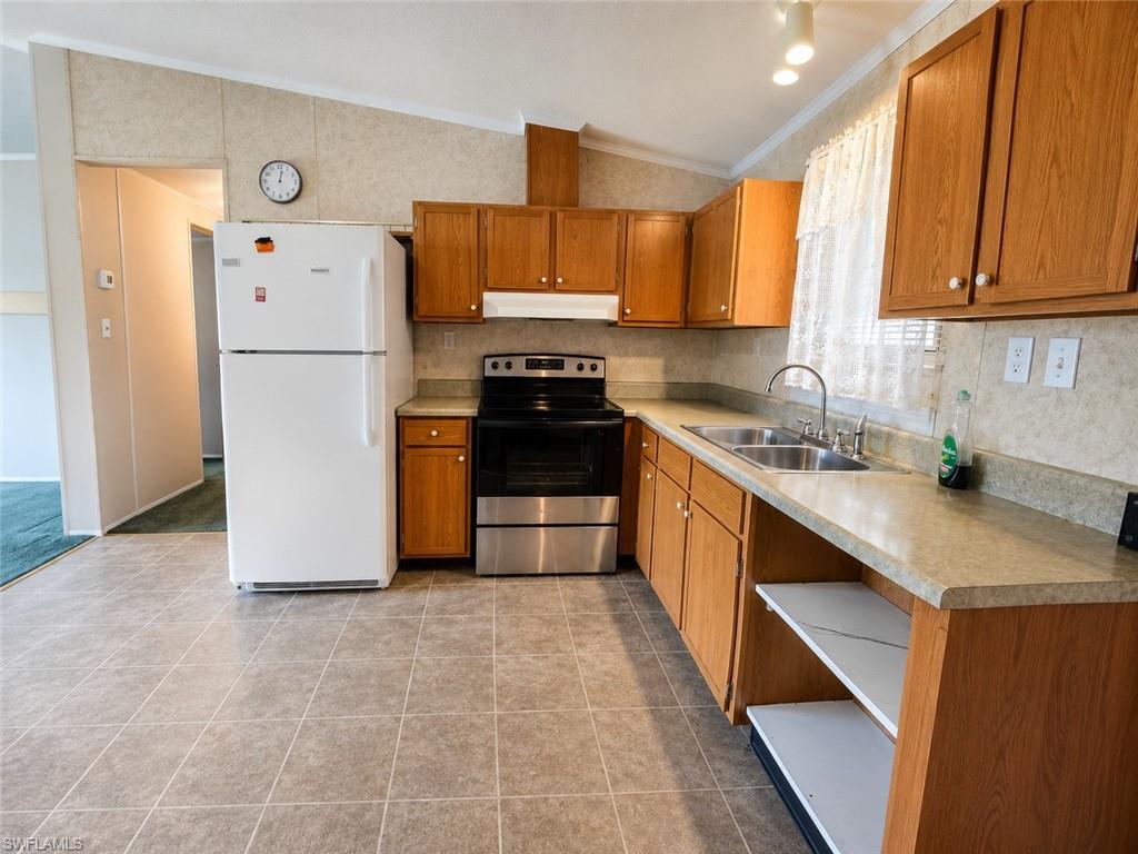 2501 Gail Helen Ct Property Photo 7