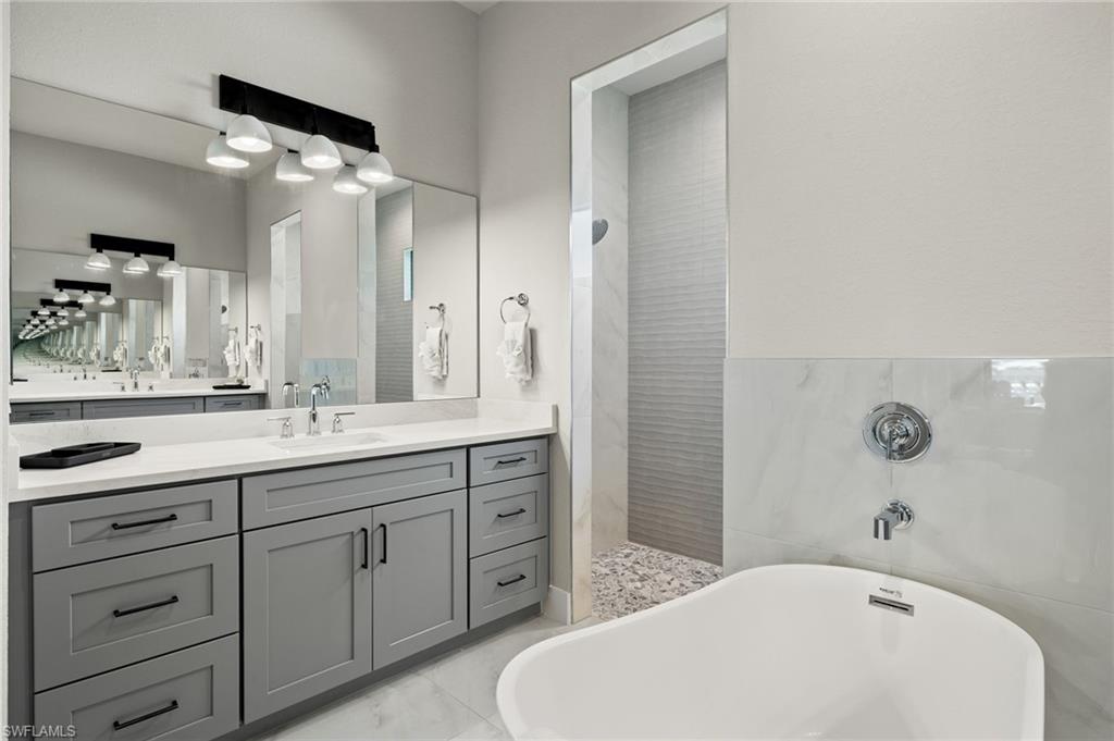5240 Tower Dr Property Photo 25