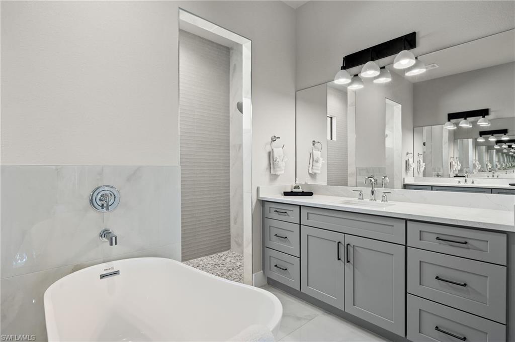 5240 Tower Dr Property Photo 26