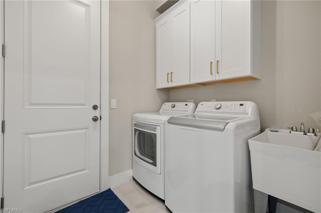 5240 Tower Dr Property Photo 38