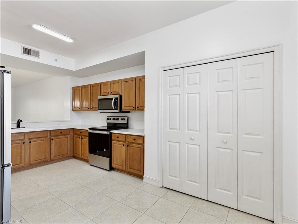 20930 Island Sound Cir 204 Property Photo 20