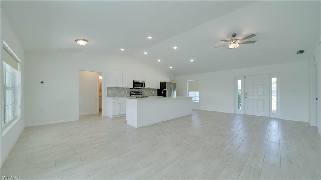 1509 Nw 3rd Pl Property Photo 3