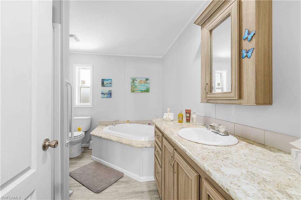 2452 York Rd Property Photo 24