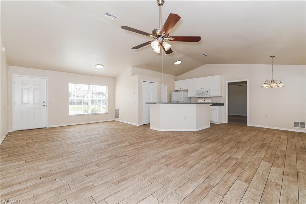 2908 Sw 16th Pl Property Photo 5