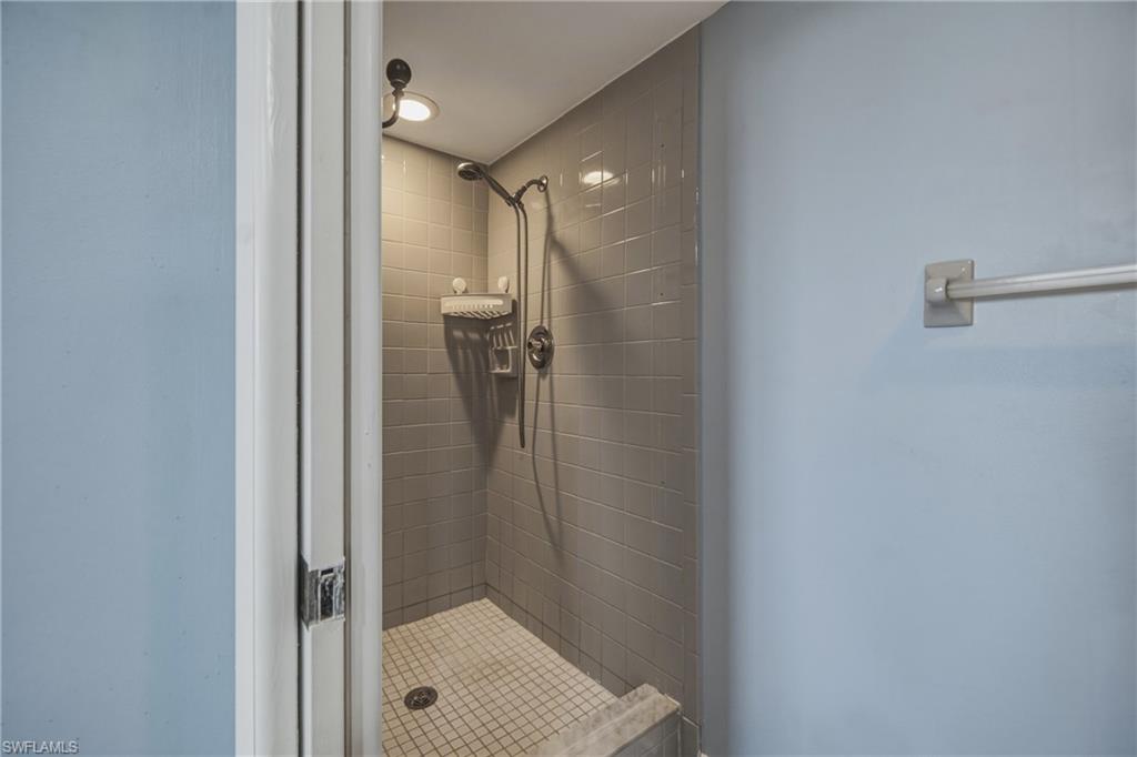 7129 Lakeridge View Ct 203 Property Photo 12