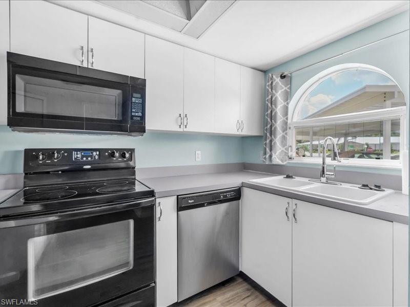 28 Cosmopolitan Dr 15 Property Photo 12