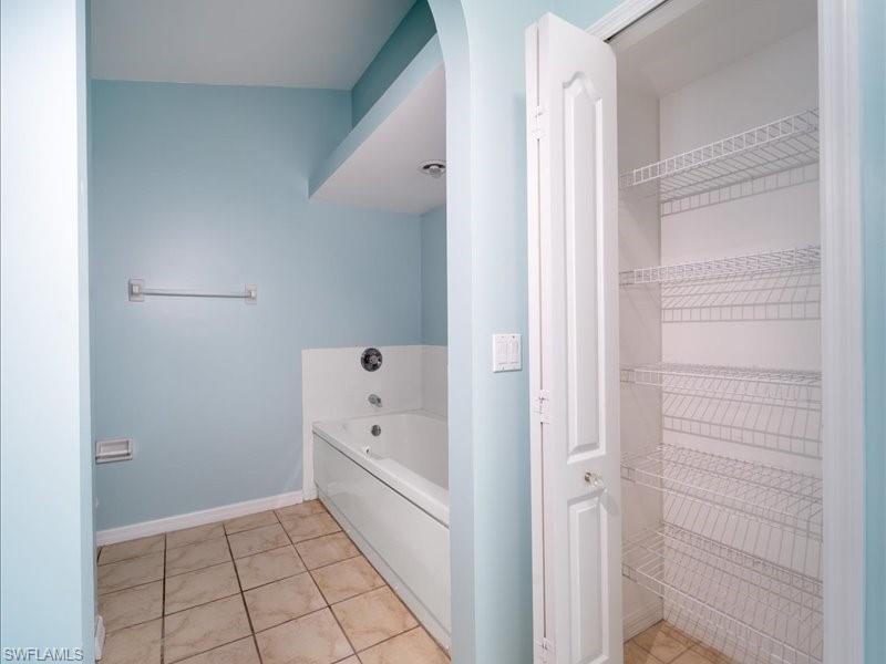 28 Cosmopolitan Dr 15 Property Photo 36