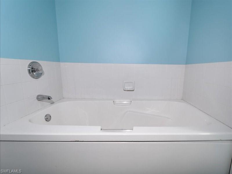 28 Cosmopolitan Dr 15 Property Photo 37