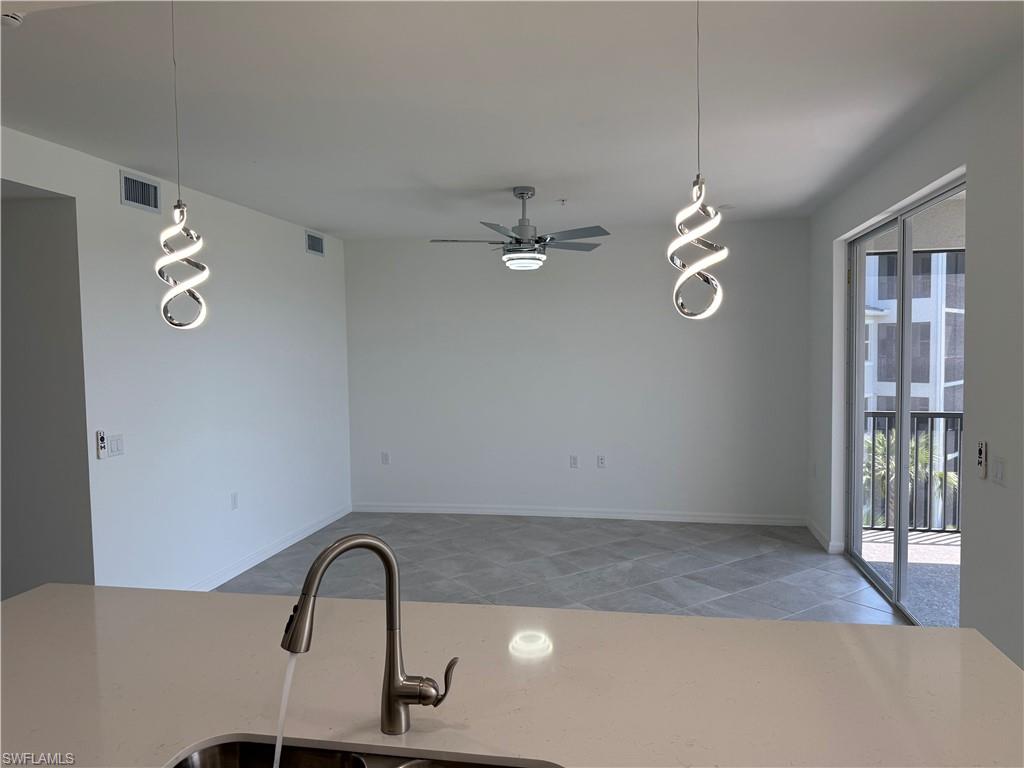 5491 Double Eagle Cir 3732 Property Photo 25