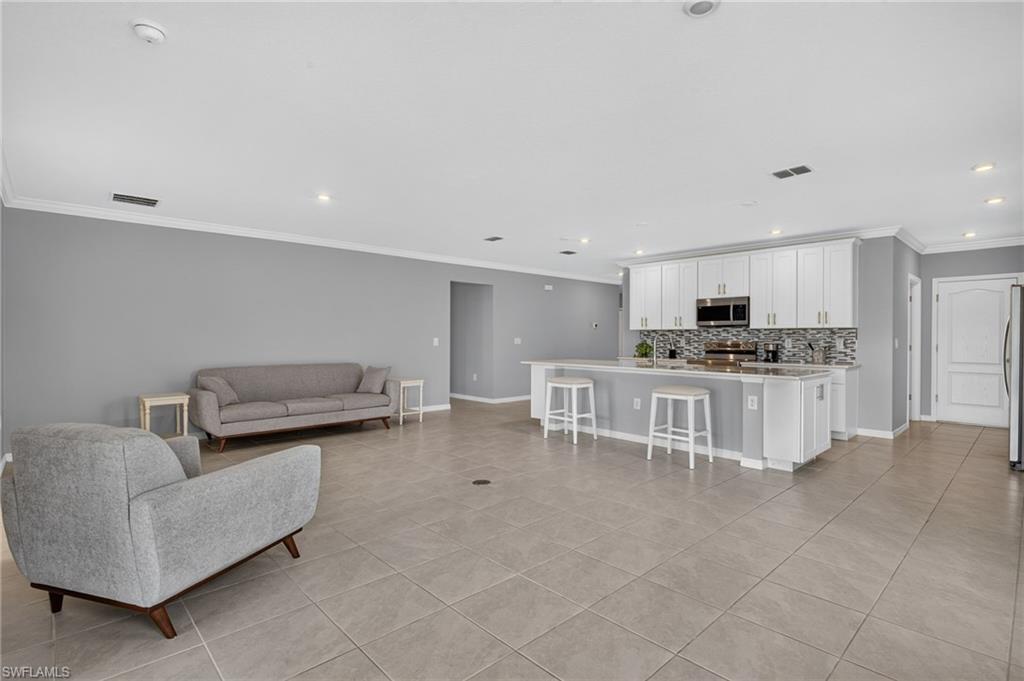 8959 Cascade Price Cir Property Photo 5