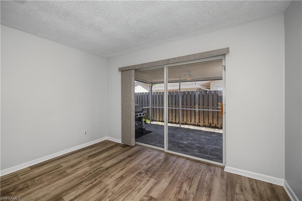 9782 Deerfoot Dr Property Photo 14