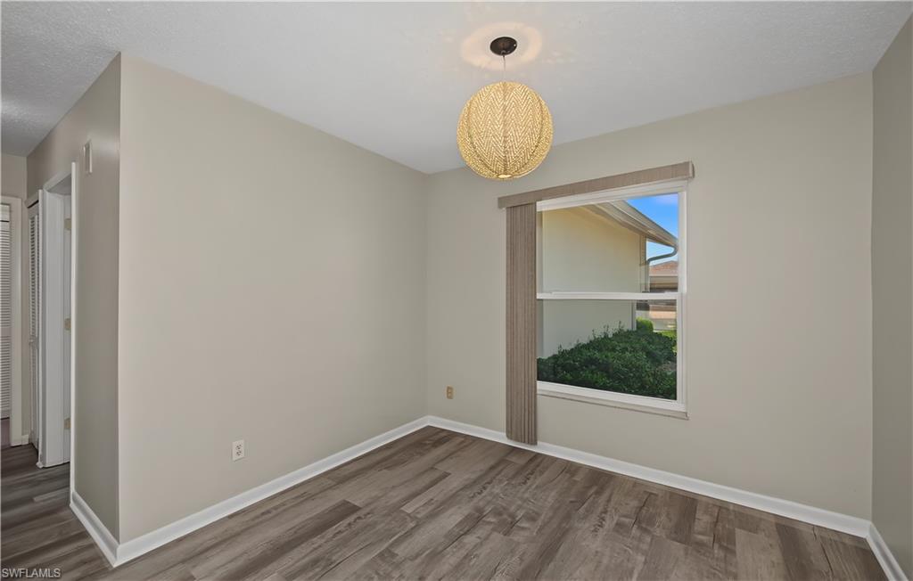 9782 Deerfoot Dr Property Photo 16