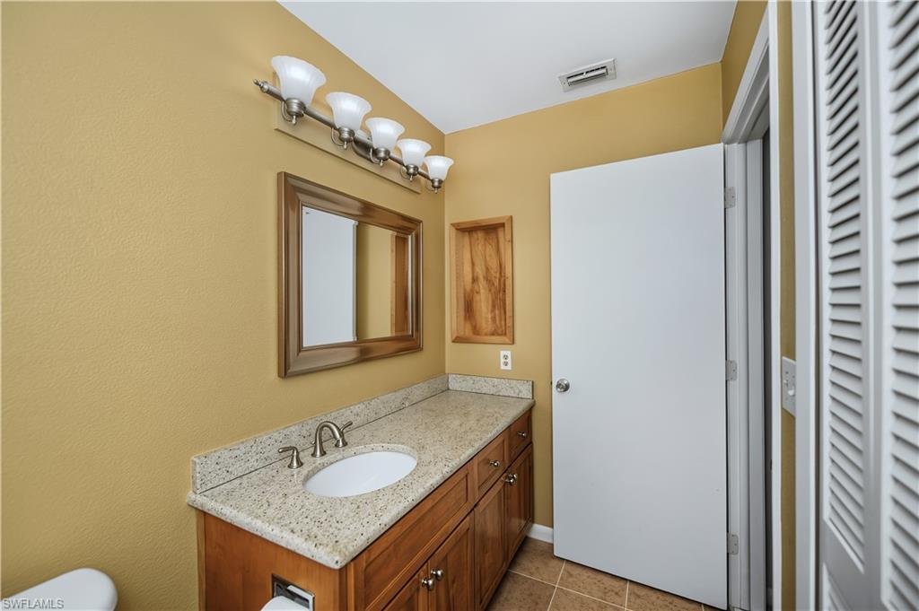 9782 Deerfoot Dr Property Photo 28