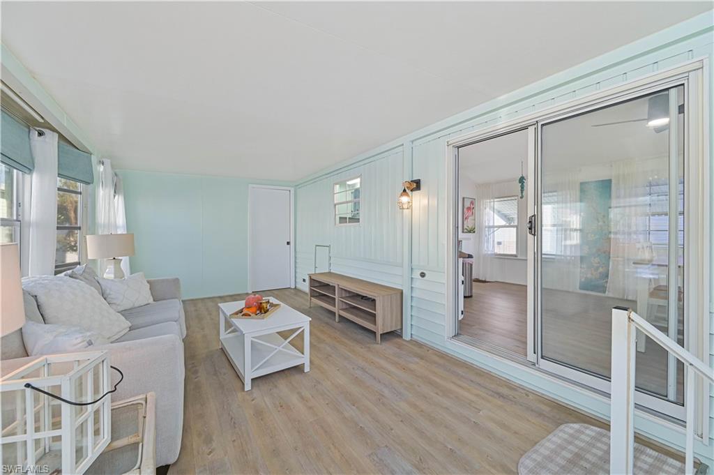 4751 Liberty Ln W Property Photo 5