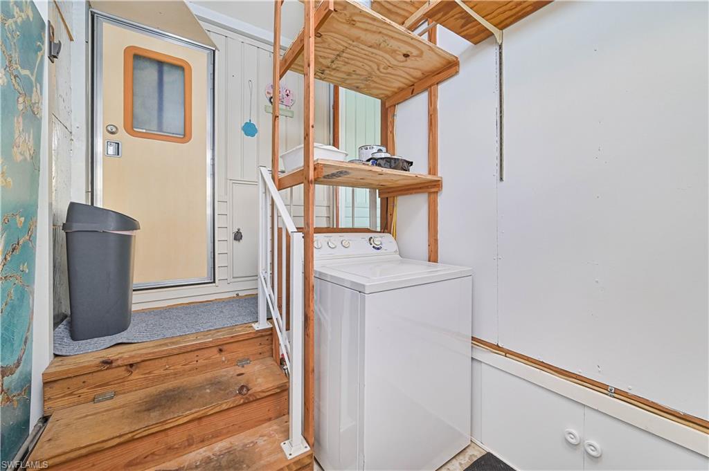 4751 Liberty Ln W Property Photo 16