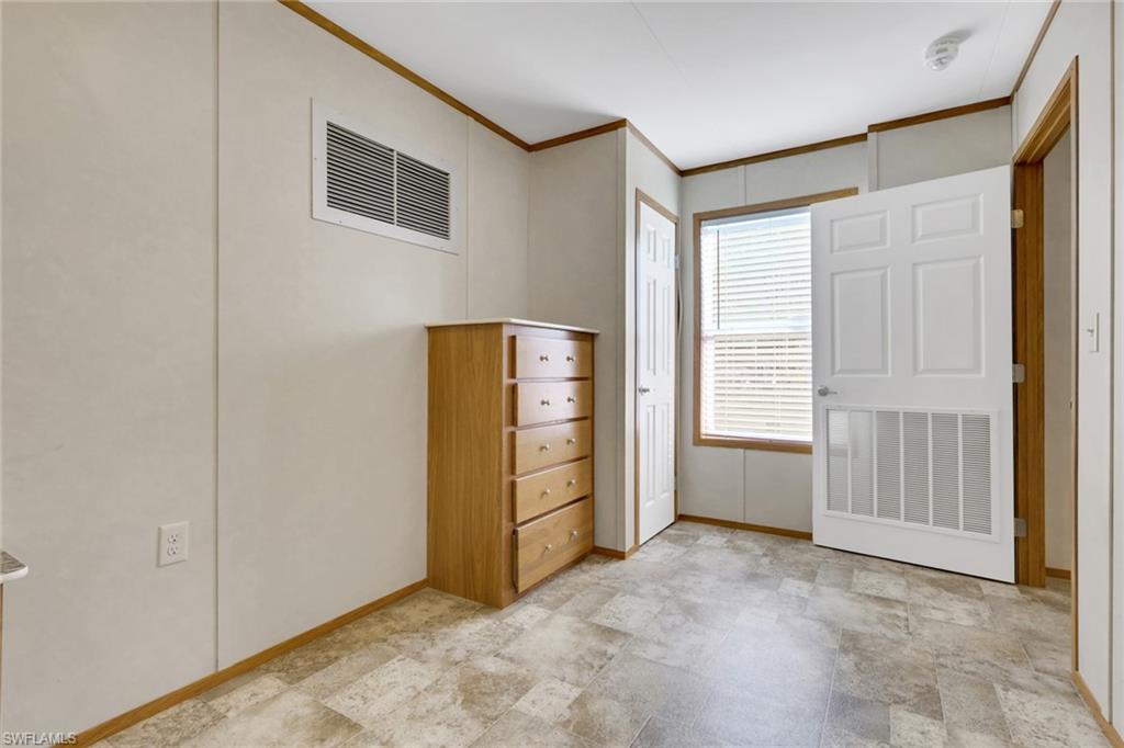 8111 Breeze Dr Property Photo 16