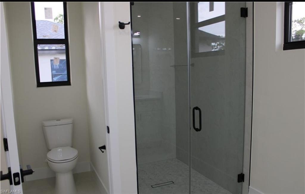 187 Victoria Ave S Property Photo 11