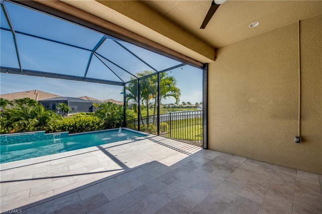 8260 Venetian Pointe Dr Property Photo 38