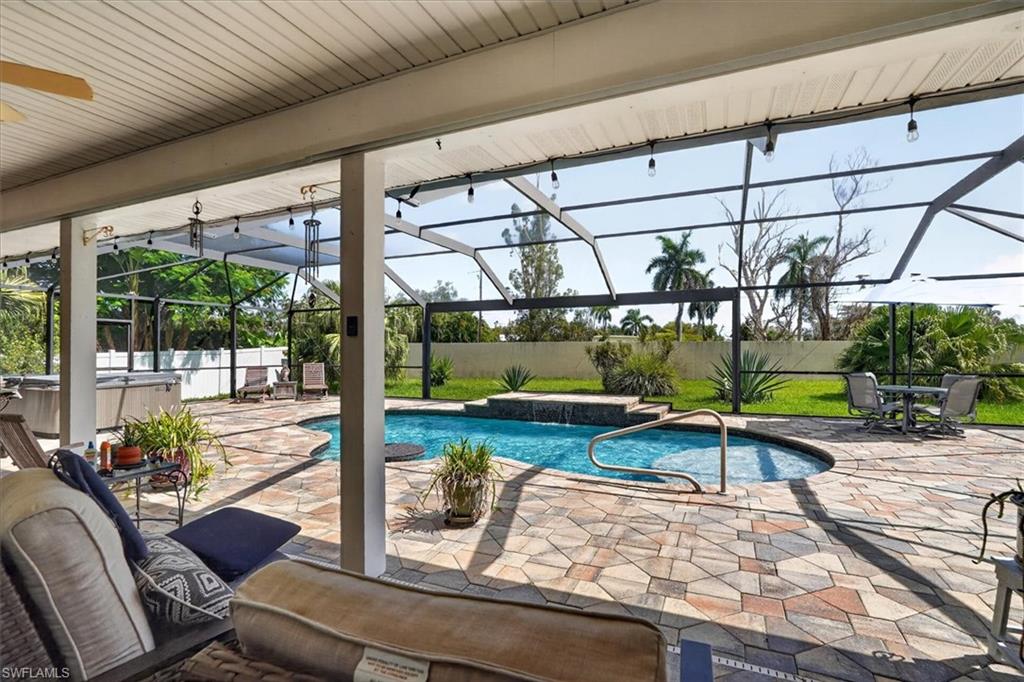 15627 Caloosa Creek Cir Property Photo 8