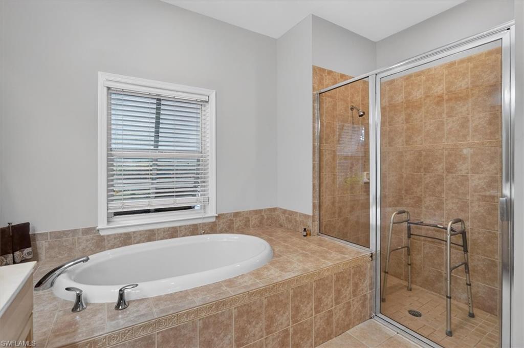 15627 Caloosa Creek Cir Property Photo 32