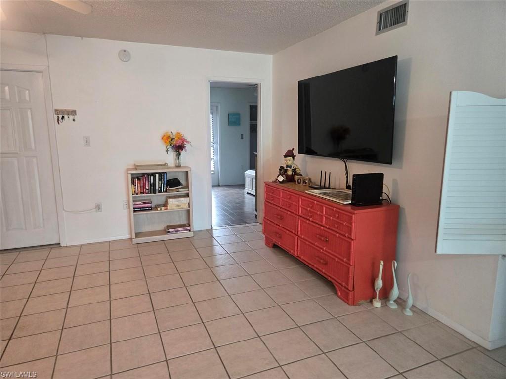 7400 College Pkwy 74d Property Photo 6