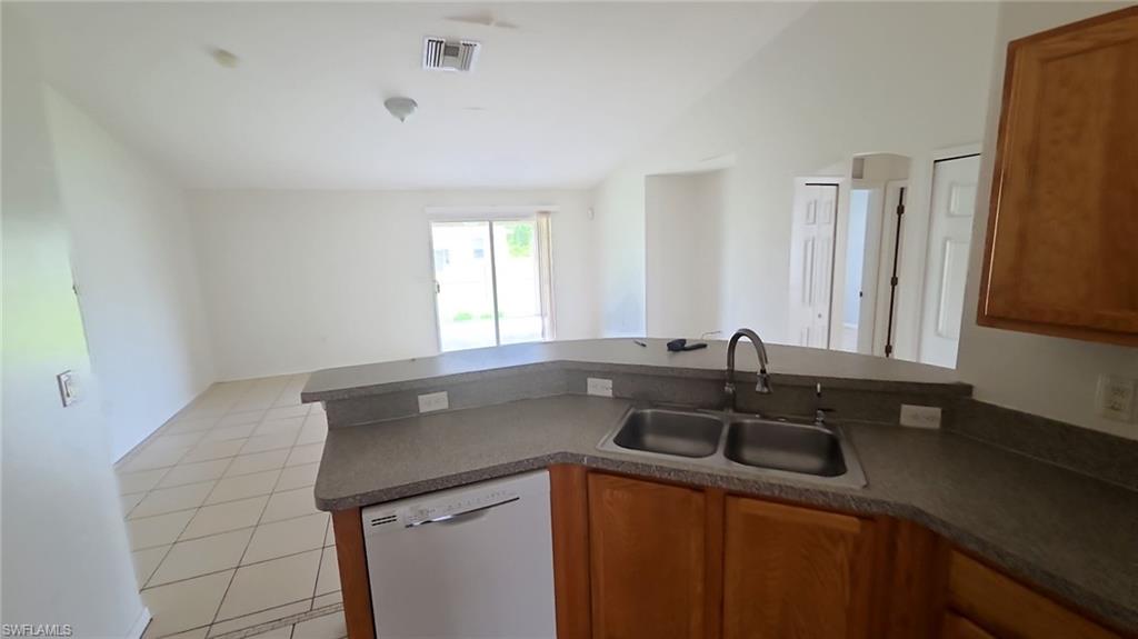 832 Palomino St E Property Photo 6
