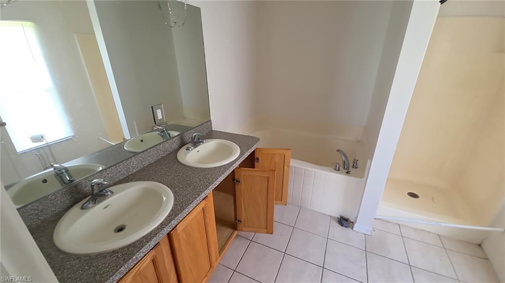 832 Palomino St E Property Photo 10