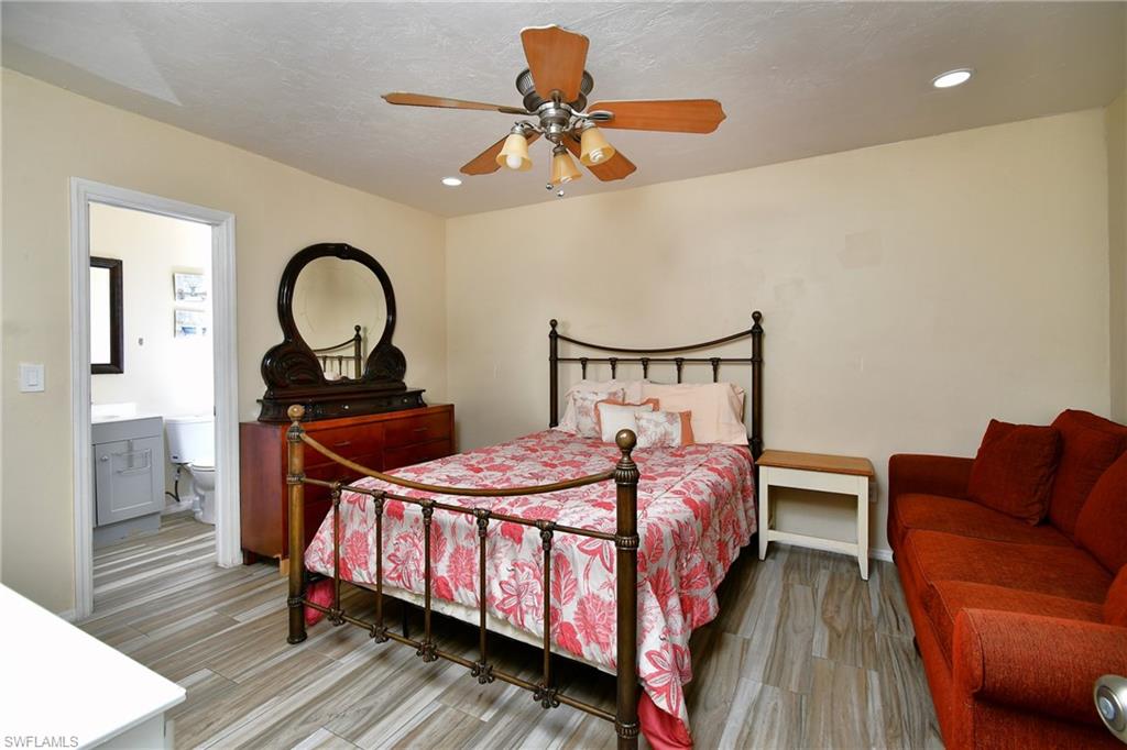 1701 Ridgecrest St Property Photo 32