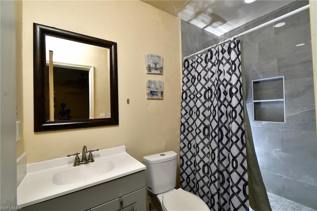 1701 Ridgecrest St Property Photo 34